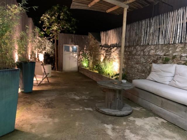 DU MANN petite maison jardin à 100m du port de Vannes avec PARKING privé Esterno foto